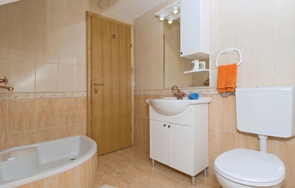 Vacation Apartments Feniks Tucepi Exterior photo