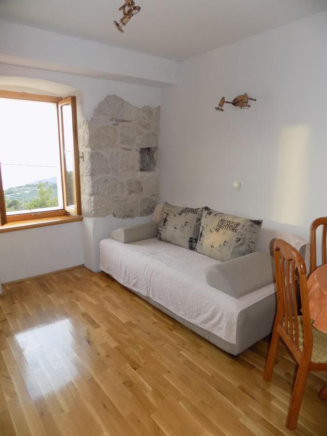 Vacation Apartments Feniks Tucepi Exterior photo